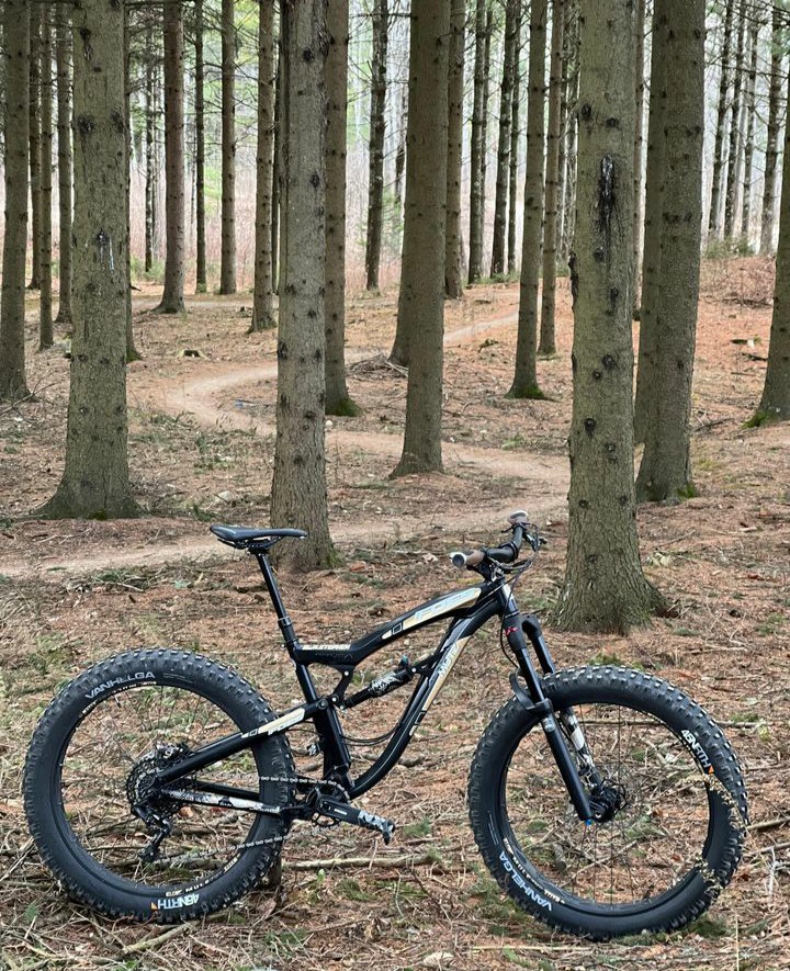 Foes Mutz trail black