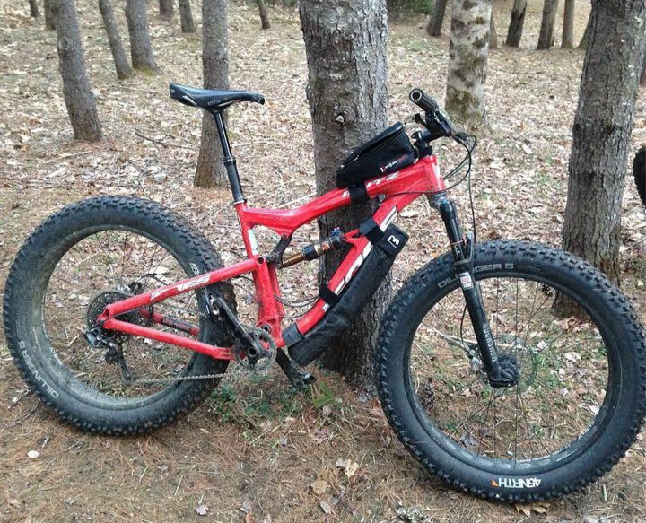 Foes Mutz Bikepacking red
