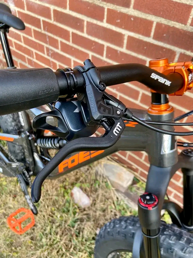 Foes Mutz Manitou Mastodon ride