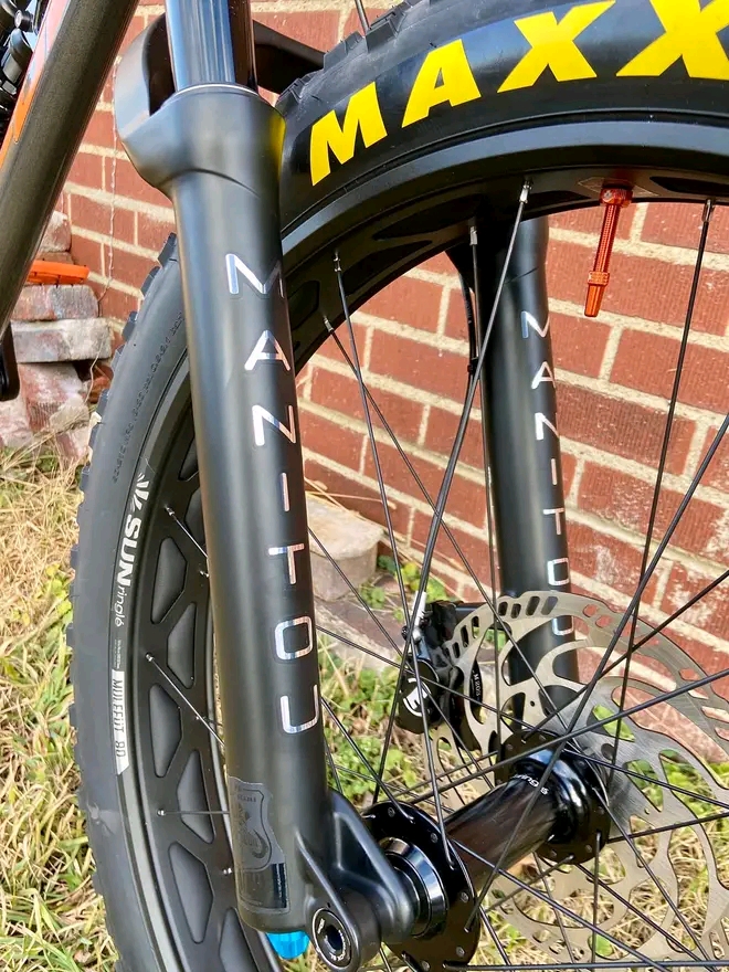 Foes Mutz Manitou Mastodon rear