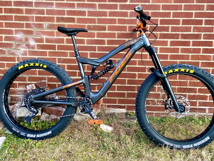 Foes Mutz Manitou Mastodon 